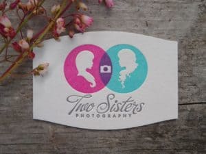 Curved Business Card - business card examples for finance professionals