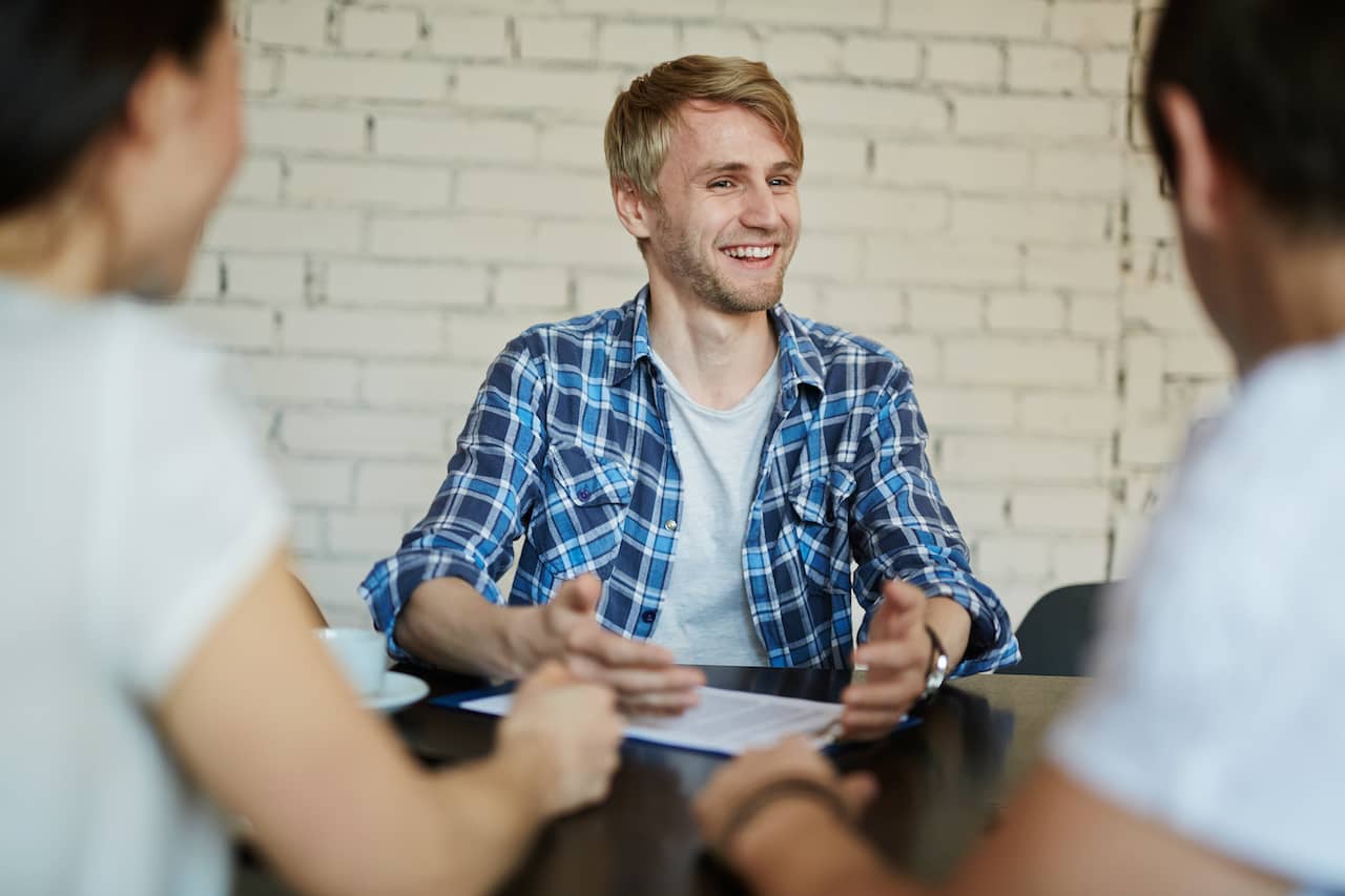 Design an Onboarding Packet To Educate & Engage New Hires