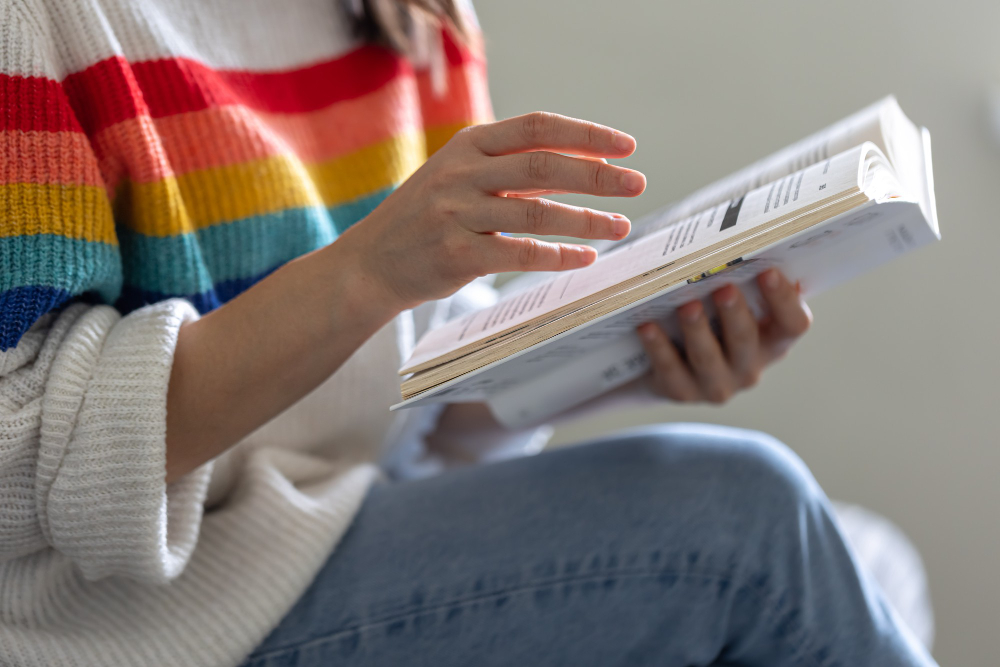 Custom Manual Printing for Niche Markets: What to Consider